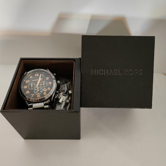 Michael Kors Chronograph Men's Watch - Picture 6 of 10